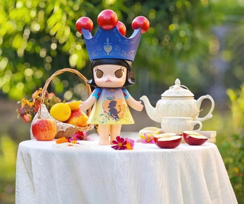 POP MART Snow white - 100% authentic collectible, perfect for gifts