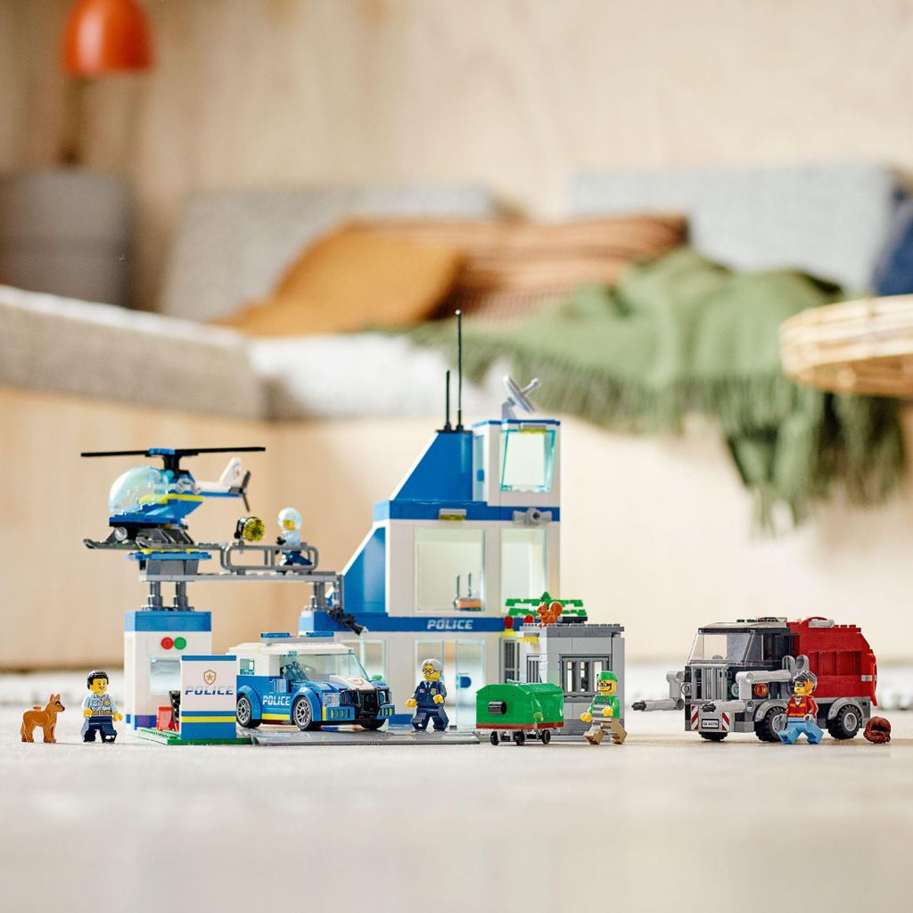 LEGO 60316 Police Station